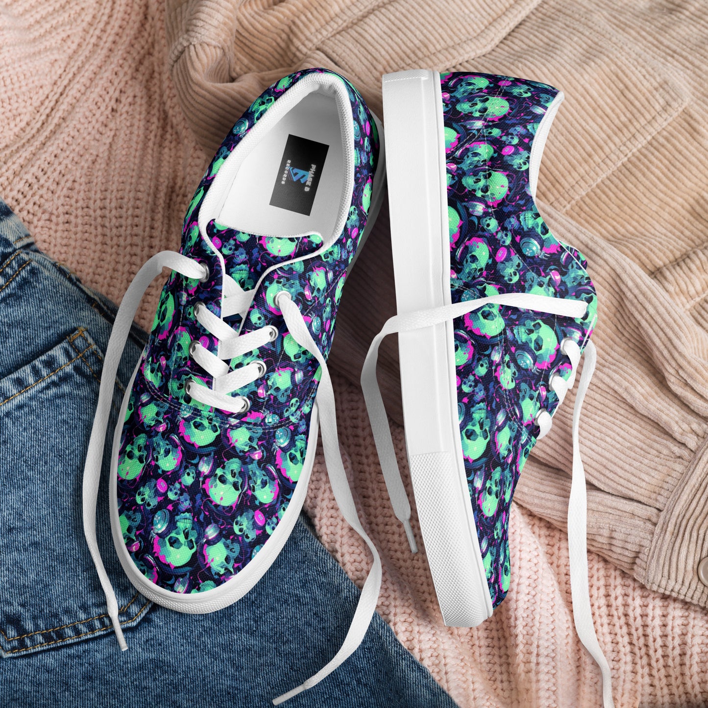 Turquoise Skulls Men’s lace-up canvas shoes