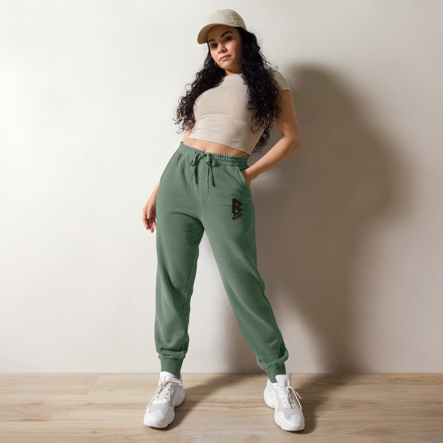 Phase B Unisex pigment-dyed sweatpants